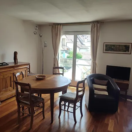 Grand Paris Apartment *